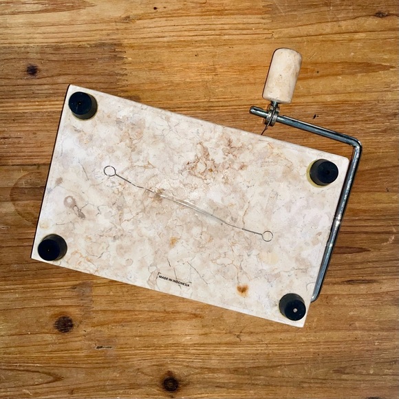 Marble cheese slicer - Picture 2 of 2